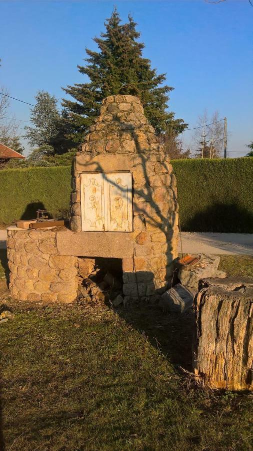 Chambre De La Baronne De Rochegrosse Ξενοδοχείο Saint-Maurice-en-Gourgois Εξωτερικό φωτογραφία